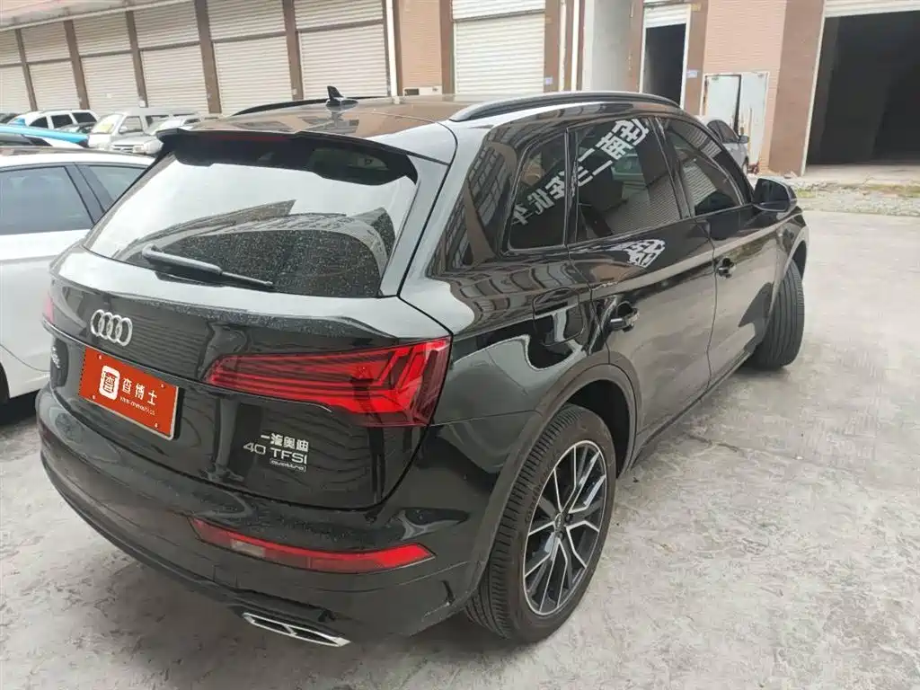 Audi Audi Q5L 2025 45th Anniversary Edition 40 TFSI Luxury Dynamic Model 2025 - thumbnail 5