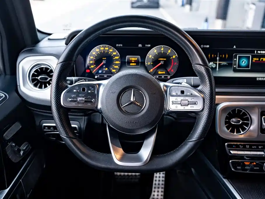 Mercedes-Benz Mercedes-Benz G-Class 2020 G 500 Night Package Special Edition 2020 - thumbnail 9