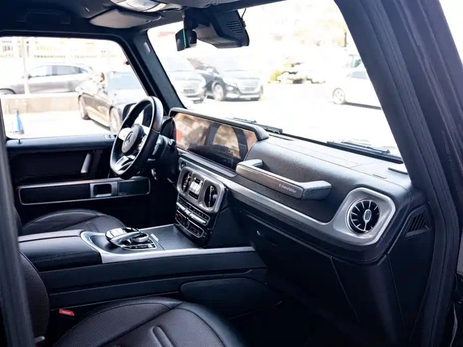 Mercedes-Benz Mercedes-Benz G-Class 2020 G 500 Night Package Special Edition 2020 - thumbnail 19