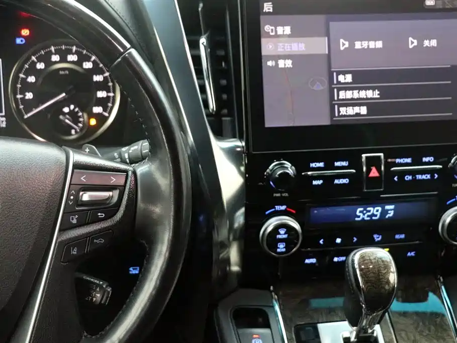 Toyota Alphard 2021 Model Hybrid 2.5L Executive Version 2022 - thumbnail 19