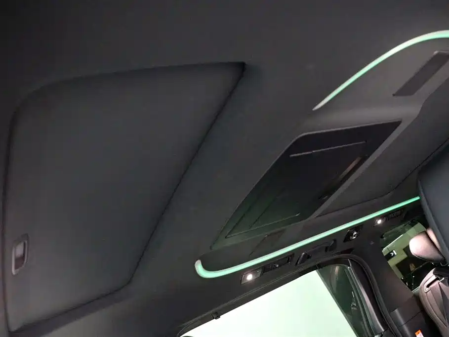 Toyota Alphard 2021 Model Hybrid 2.5L Executive Version 2022 - thumbnail 22