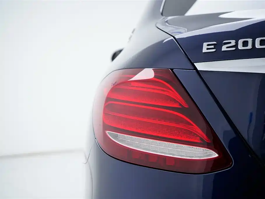 Mercedes-Benz Mercedes-Benz E-Class 2016 E 200 L 2017 - thumbnail 15