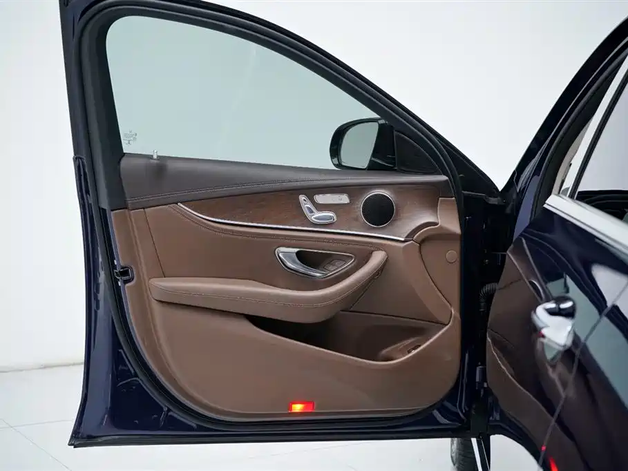 Mercedes-Benz Mercedes-Benz E-Class 2016 E 200 L 2017 - thumbnail 17