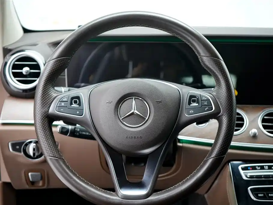Mercedes-Benz Mercedes-Benz E-Class 2016 E 200 L 2017 - thumbnail 19