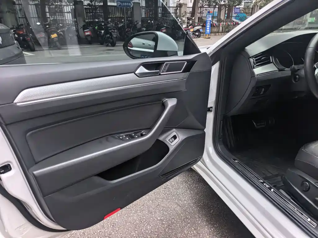 Volkswagen FAW-Volkswagen CC 2019 330TSI魅颜 Edition国VI 2019 - thumbnail 7
