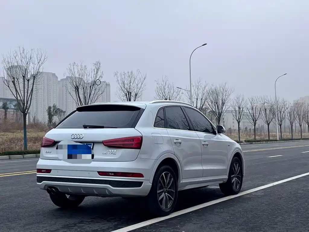 Audi Audi Q3 2018 30th Anniversary Edition 35 TFSI Sport Model 2018 - thumbnail 23