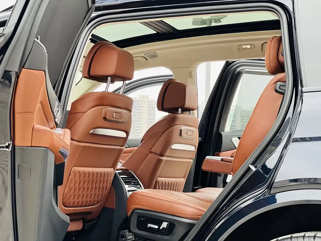 BMW BMW X7 2023 xDrive40i M Sport Executive Package 2023 - thumbnail 5