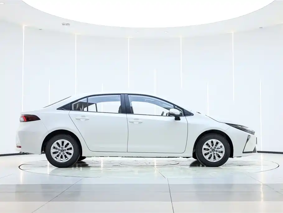 Toyota Toyota Corolla 2026 1.8L Hybrid LE 2026 - thumbnail 4