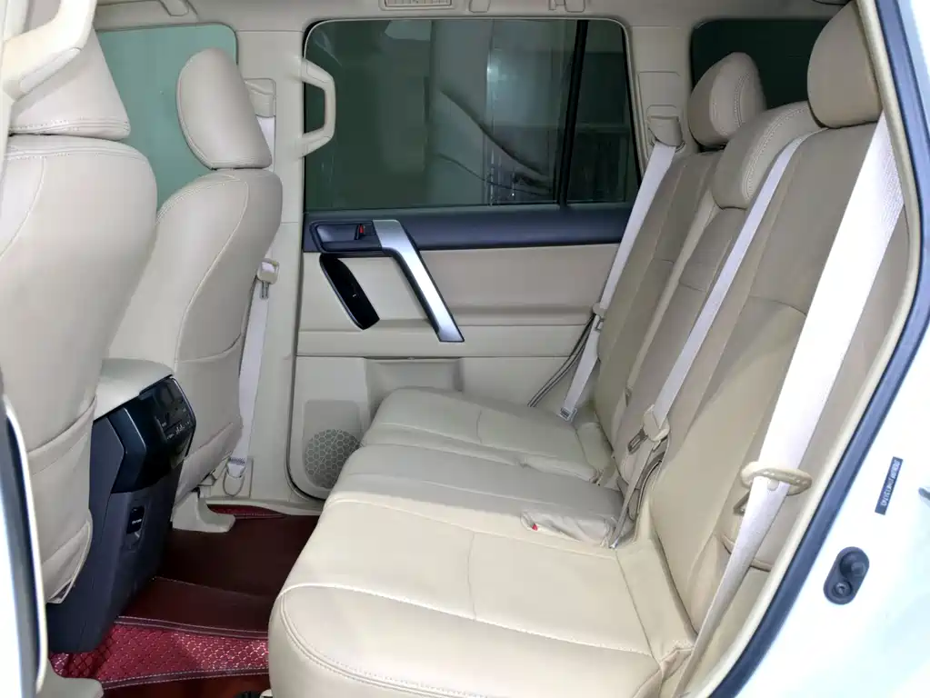 Toyota Toyota Land Cruiser Prado 2017 4.0L Middle East Version 2018 - thumbnail 10
