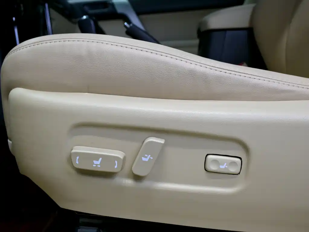 Toyota Toyota Land Cruiser Prado 2017 4.0L Middle East Version 2018 - thumbnail 22