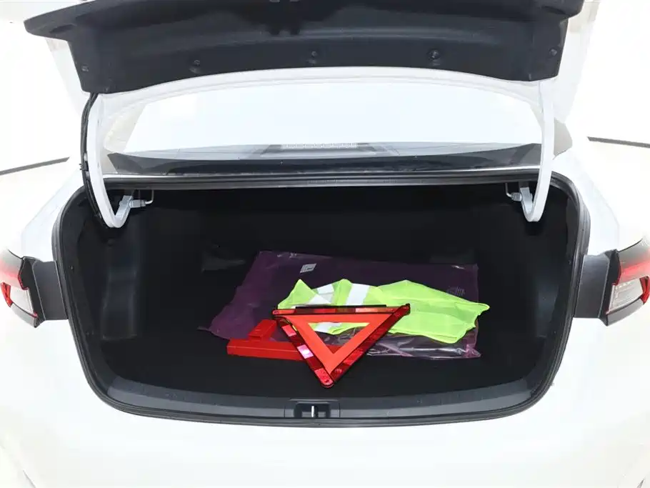 Toyota Toyota Corolla 2026 1.8L Hybrid LE 2026 - thumbnail 13