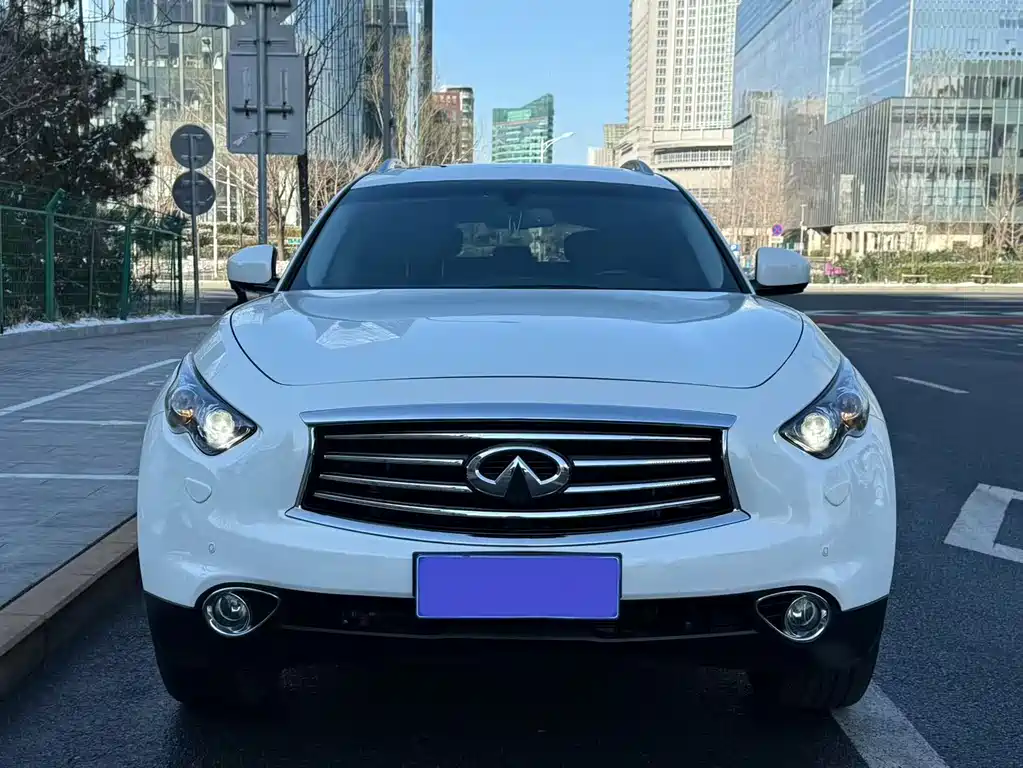 Infiniti Infiniti QX70 2013 3.7L Standard Edition 2015 - thumbnail 2