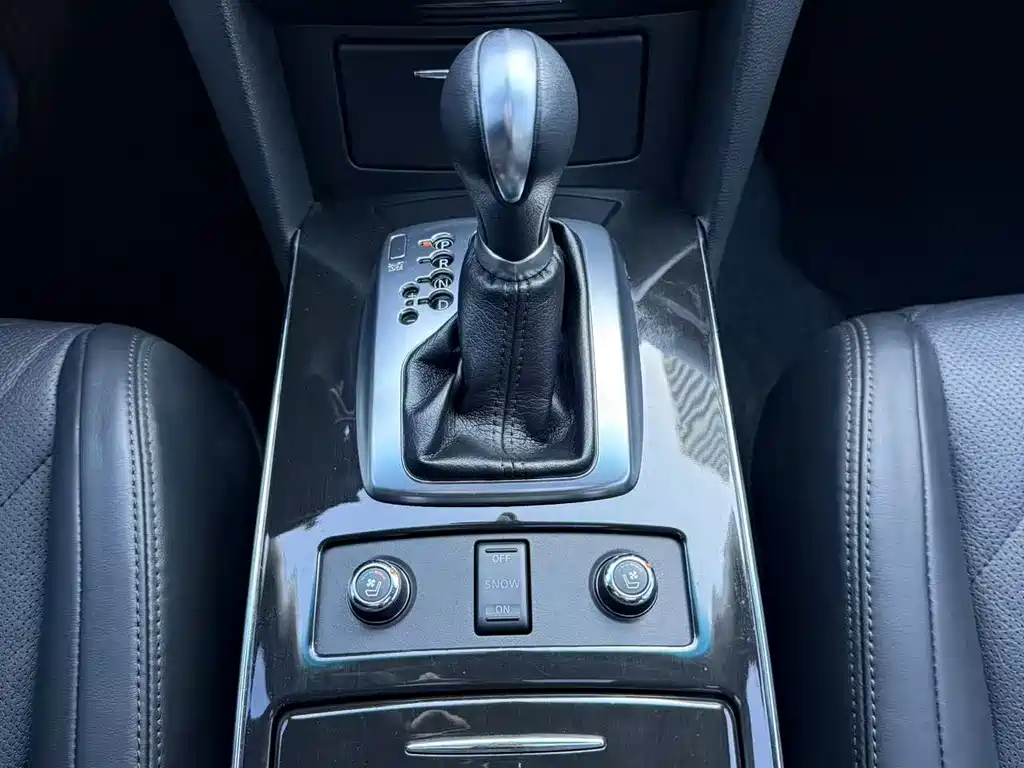 Infiniti Infiniti QX70 2013 3.7L Standard Edition 2015 - thumbnail 11