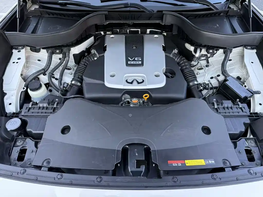 Infiniti Infiniti QX70 2013 3.7L Standard Edition 2015 - thumbnail 14