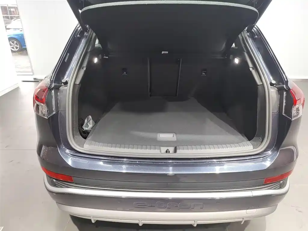 Audi Audi Q4 e-tron 2024 40 e-tron Premium Edition 2025 - thumbnail 9