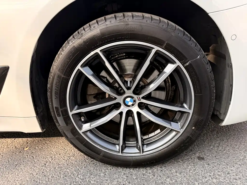 BMW BMW 5 Series 2022 Model Update 2 525Li M Sport Package 2023 - thumbnail 4