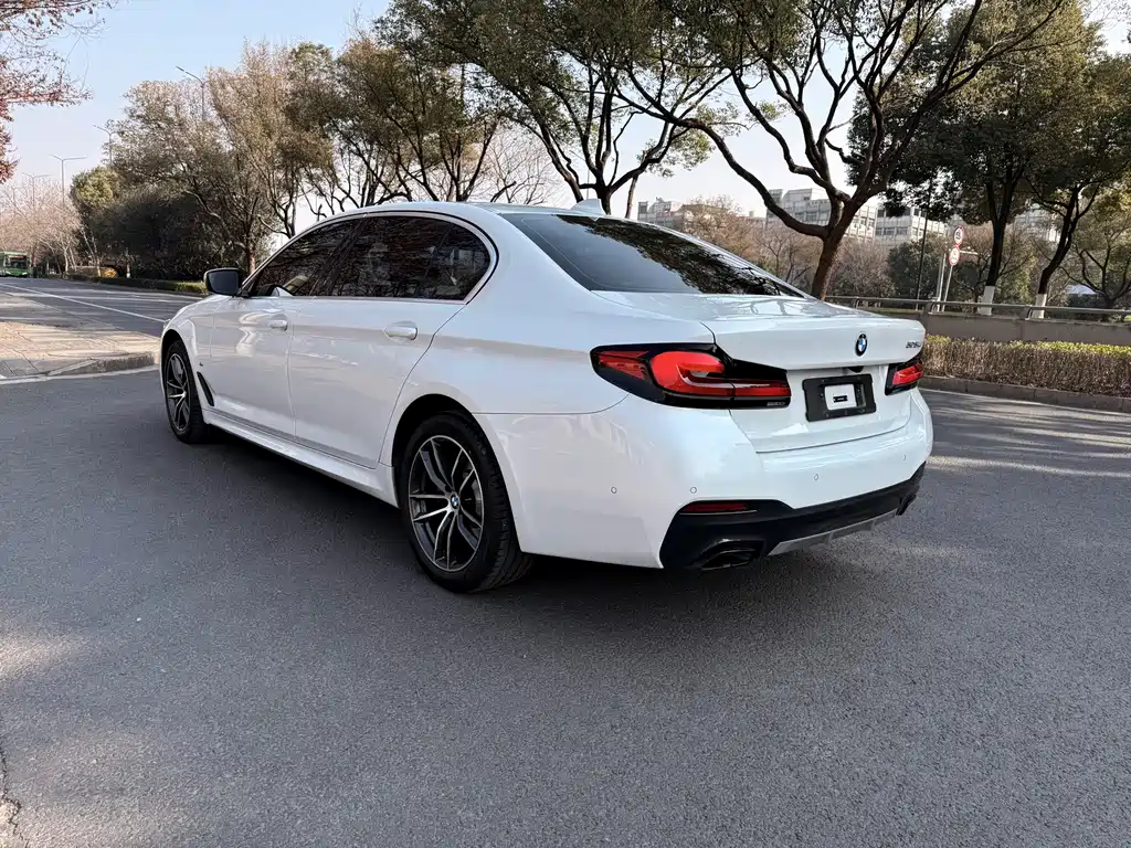BMW BMW 5 Series 2022 Model Update 2 525Li M Sport Package 2023 - thumbnail 9
