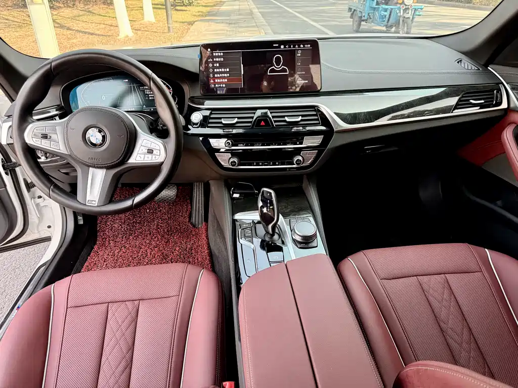 BMW BMW 5 Series 2022 Model Update 2 525Li M Sport Package 2023 - thumbnail 10