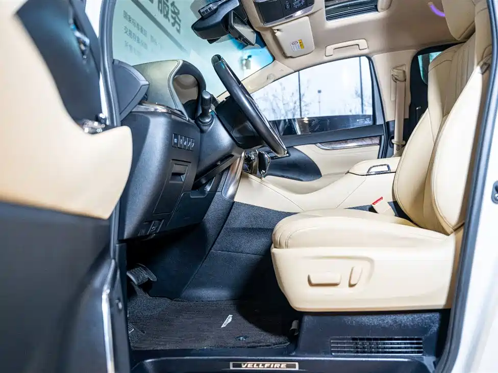 Toyota Alphard 2019 Model Hybrid 2.5L HV Luxury Version 2020 - thumbnail 7