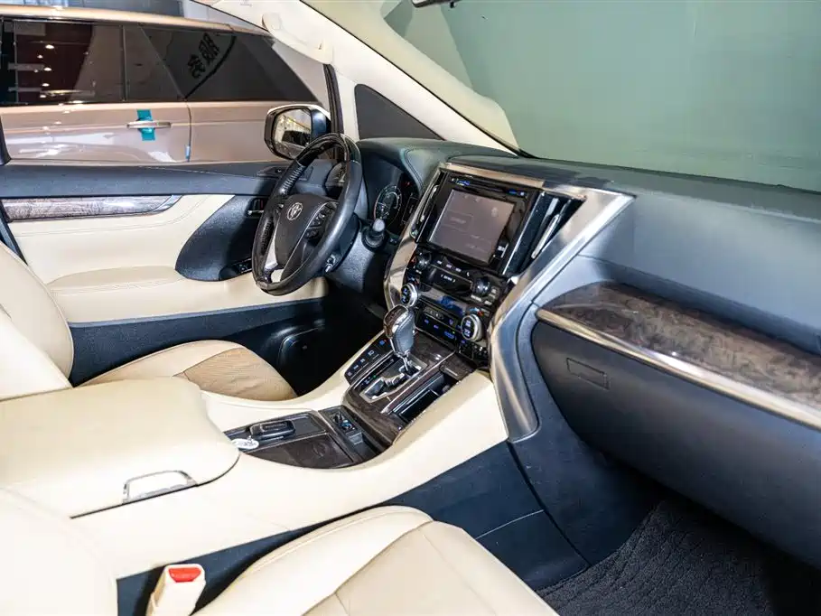 Toyota Alphard 2019 Model Hybrid 2.5L HV Luxury Version 2020 - thumbnail 10