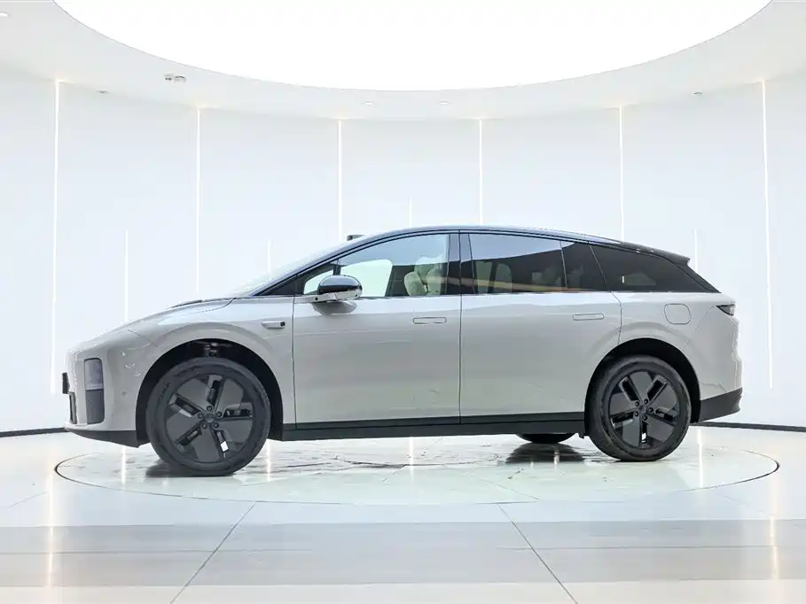 Li Auto Li Auto L6 2WD Standard Edition 2025 Model 2025 - thumbnail 10