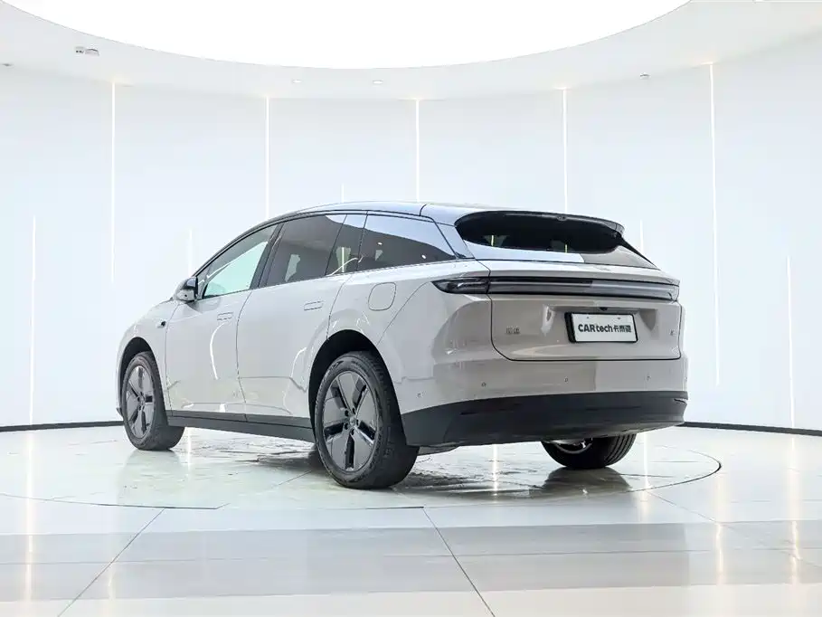 Li Auto Li Auto L6 2WD Standard Edition 2025 Model 2025 - thumbnail 11