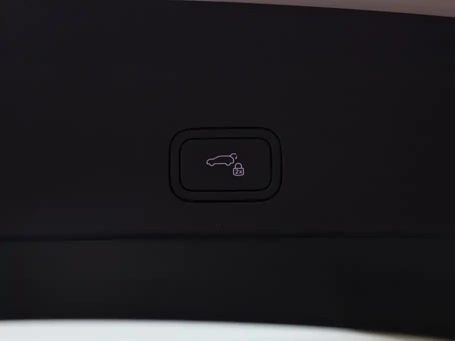 Li Auto Li Auto L6 2WD Standard Edition 2025 Model 2025 - thumbnail 12