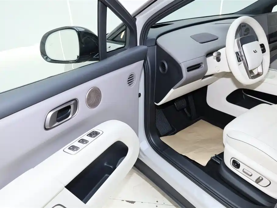 Li Auto Li Auto L6 2WD Standard Edition 2025 Model 2025 - thumbnail 21
