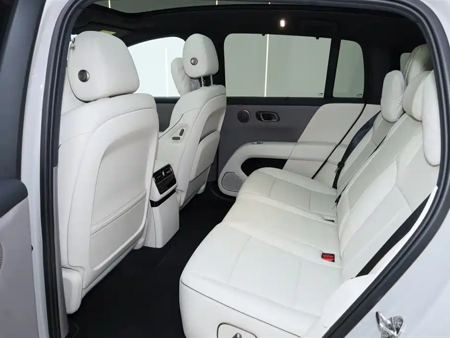 Li Auto Li Auto L6 2WD Standard Edition 2025 Model 2025 - thumbnail 25