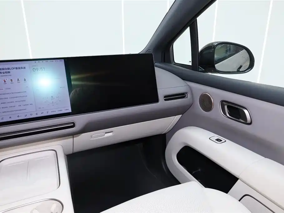 Li Auto Li Auto L6 2WD Standard Edition 2025 Model 2025 - thumbnail 28