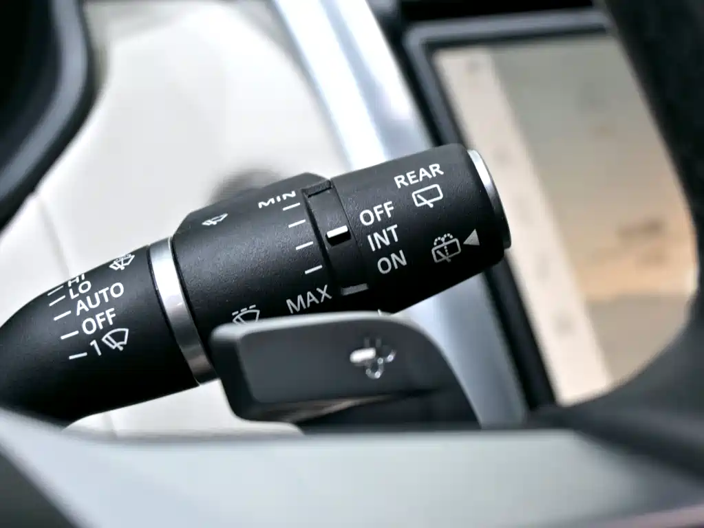 Land Rover Discovery 2024 360PS Dynamic SE 2023 - thumbnail 20