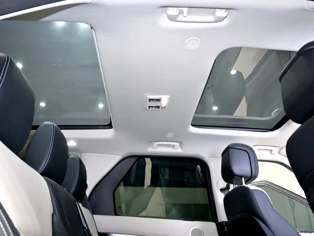 Land Rover Discovery 2024 360PS Dynamic SE 2023 - thumbnail 25