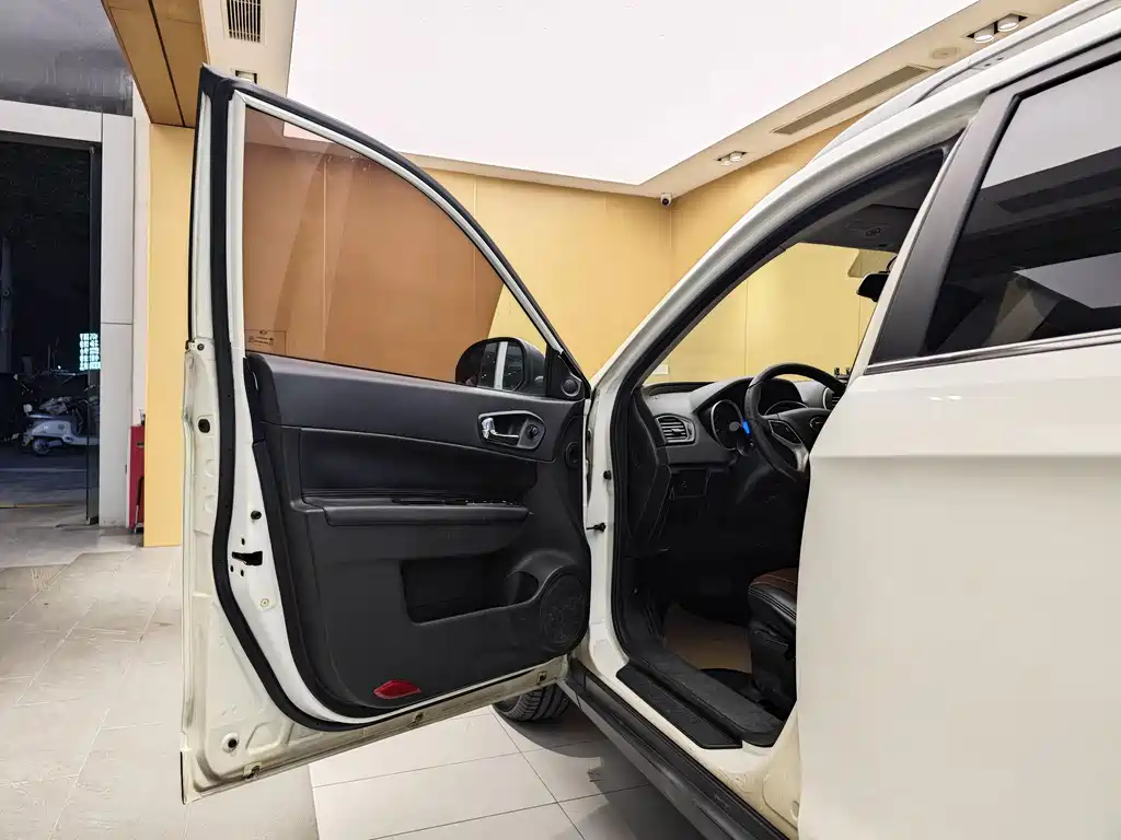 GAC Trumpchi GAC Trumpchi GS5 2014 2.0L Automatic 2WD Luxury Edition 2014 - thumbnail 7