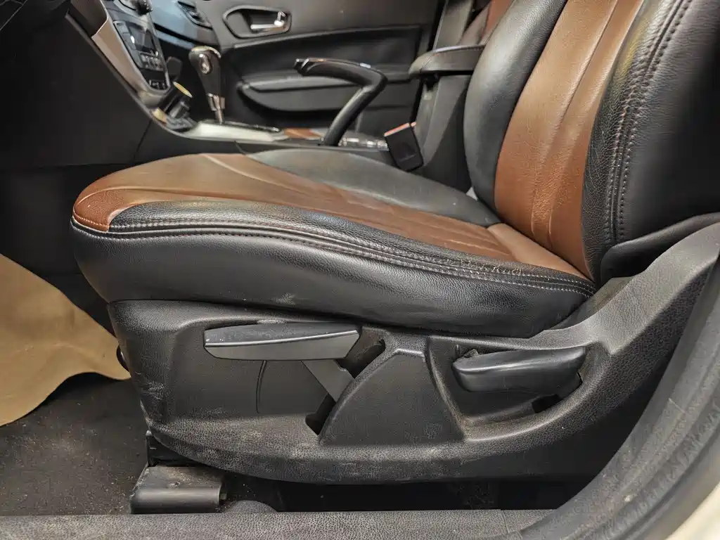 GAC Trumpchi GAC Trumpchi GS5 2014 2.0L Automatic 2WD Luxury Edition 2014 - thumbnail 10