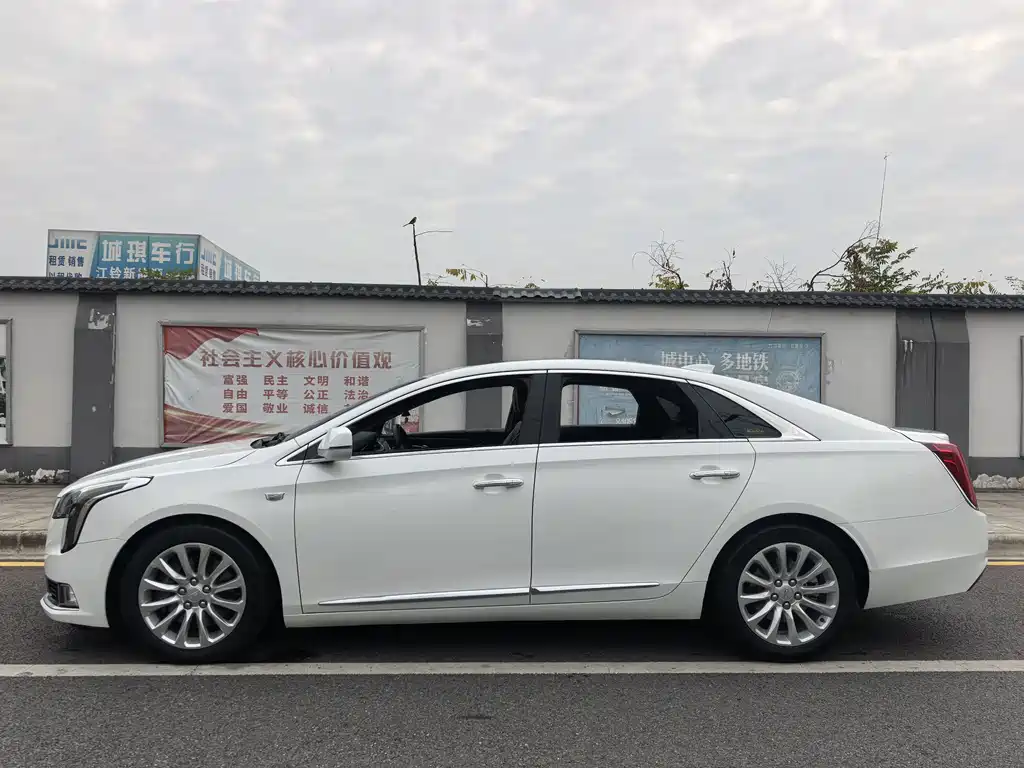 Cadillac Cadillac XTS 2018 28T Luxury 2019 - thumbnail 13