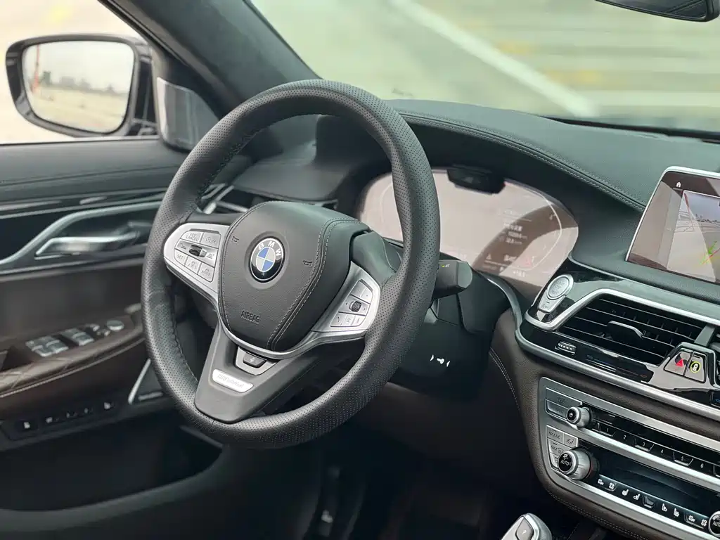 BMW BMW 7 Series 2022 740Li xDrive Executive Luxury Package 2022 - thumbnail 9