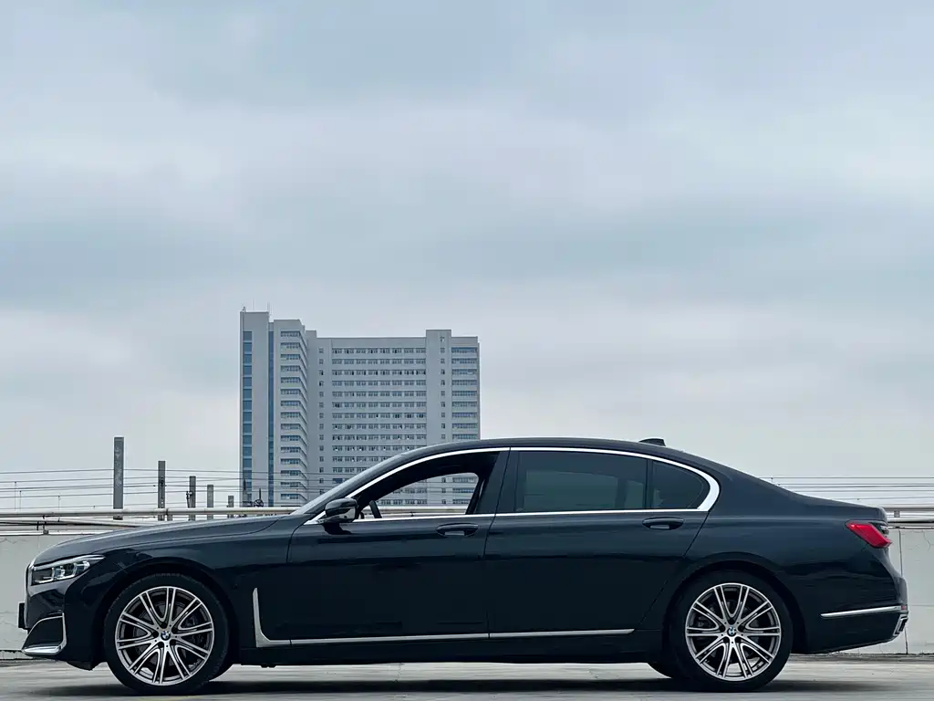 BMW BMW 7 Series 2022 740Li xDrive Executive Luxury Package 2022 - thumbnail 12