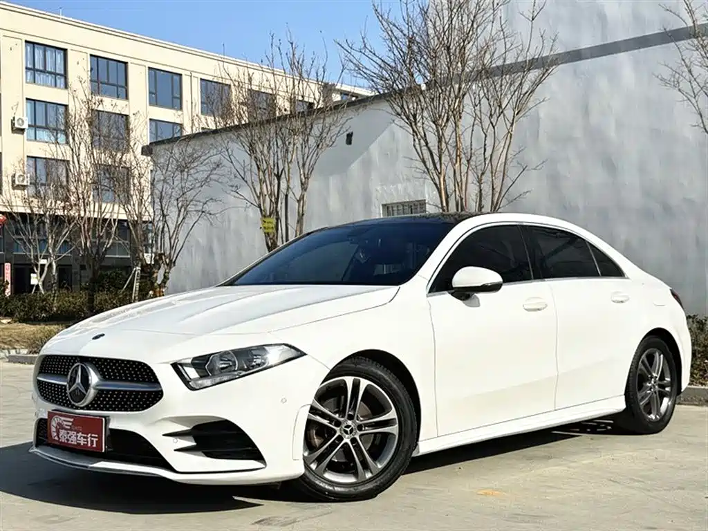 Mercedes-Benz Mercedes-Benz A-Class 2020 Facelift II A 180 L Sport Sedan 2020