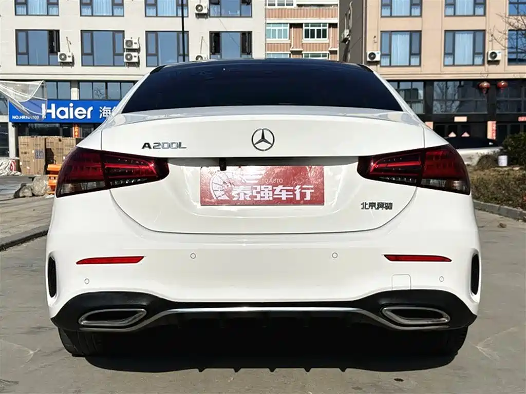 Mercedes-Benz Mercedes-Benz A-Class 2020 Facelift II A 180 L Sport Sedan 2020 - thumbnail 5