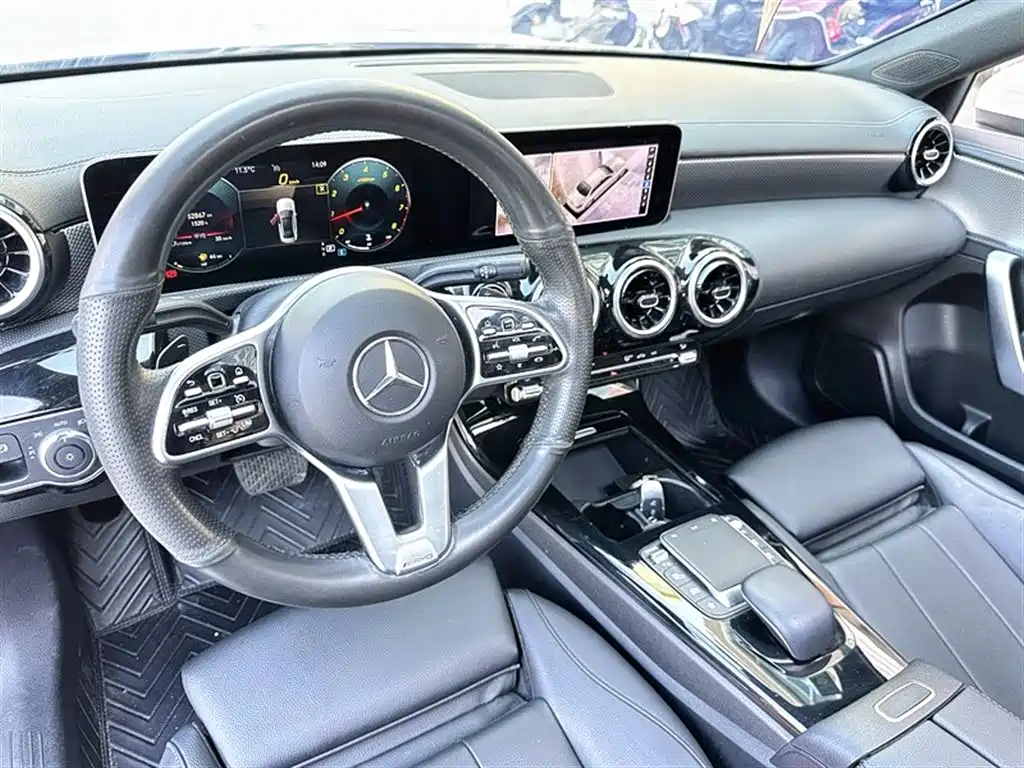Mercedes-Benz Mercedes-Benz A-Class 2020 Facelift II A 180 L Sport Sedan 2020 - thumbnail 13