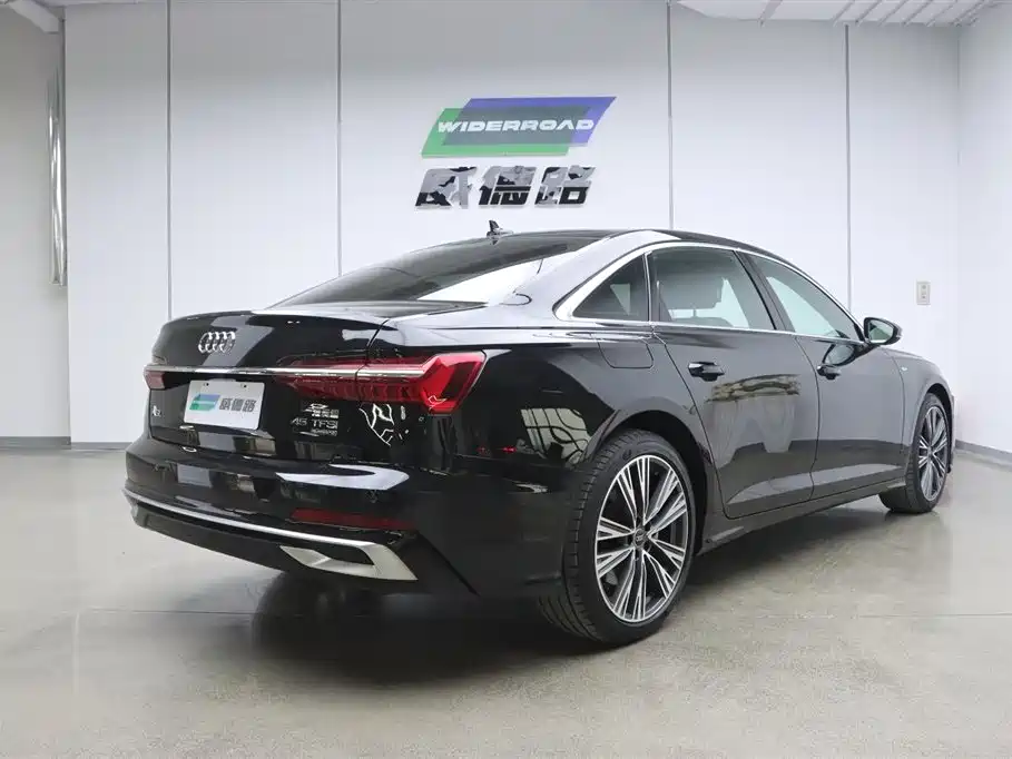 Audi Audi A6L 2025 Model Year Facelift 45 TFSI quattro Premium Dynamic Edition 2025 - thumbnail 3