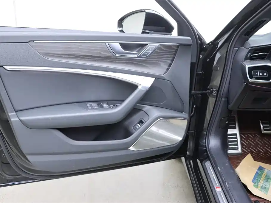 Audi Audi A6L 2025 Model Year Facelift 45 TFSI quattro Premium Dynamic Edition 2025 - thumbnail 11