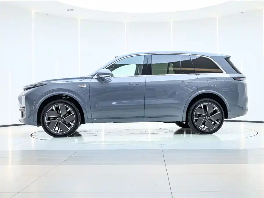 Li Auto Li L8 2025 Ultra Intelligent Upgrade Edition 2025 - thumbnail 4