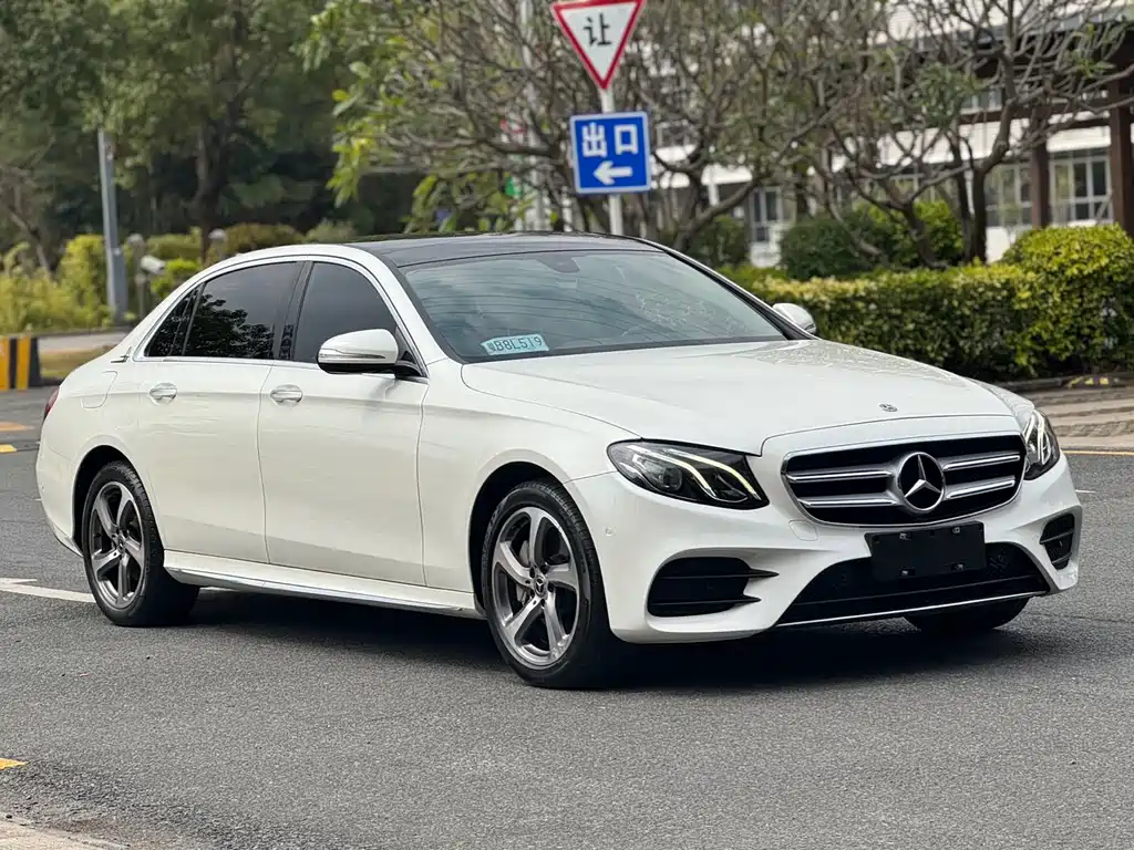 Mercedes-Benz Mercedes-Benz E-Class 2017 E 300 L Sport Fashion Edition 2018 - thumbnail 3
