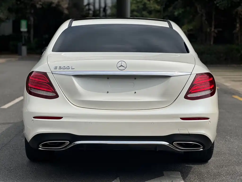 Mercedes-Benz Mercedes-Benz E-Class 2017 E 300 L Sport Fashion Edition 2018 - thumbnail 4
