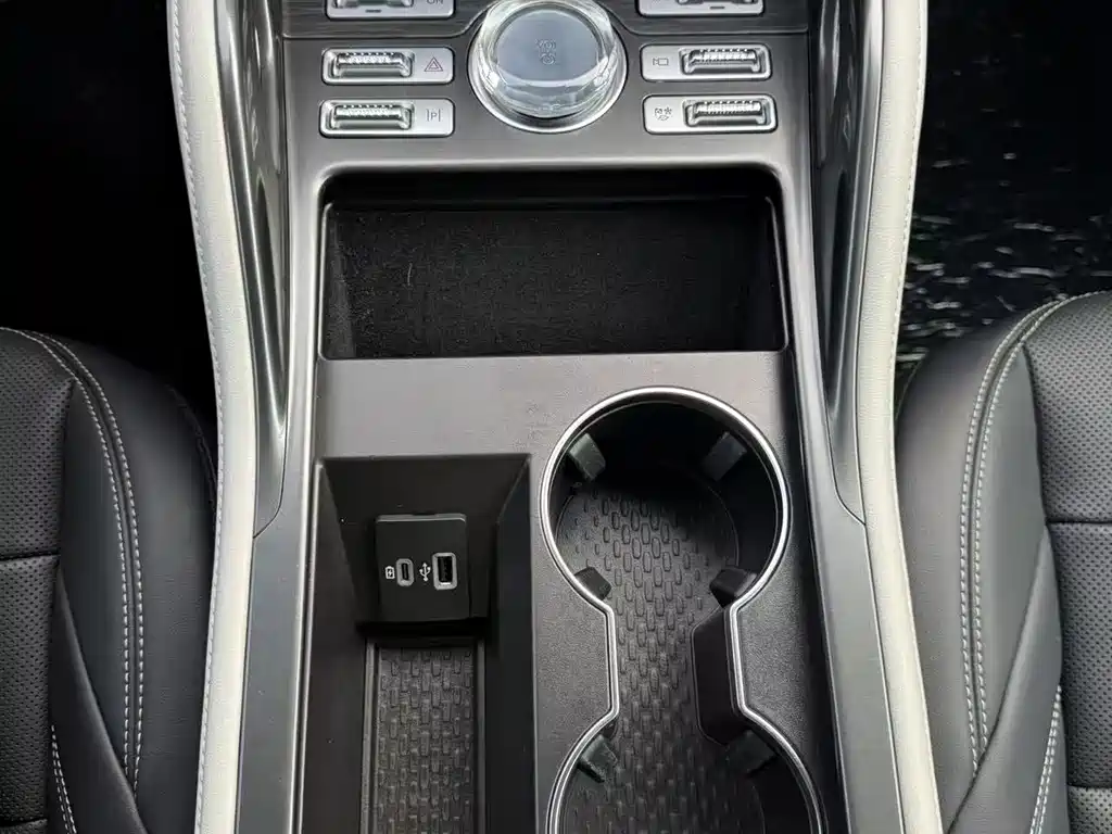 Lincoln Nautilus 2023 2.0T AWD Reserve Hybrid 2024 - thumbnail 8
