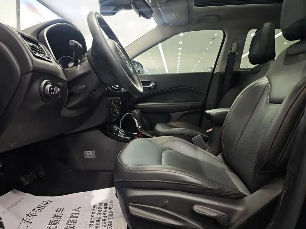 Jeep Jeep Cherokee 2019 220T Automatic Home Enjoy 4WD Version 2019 - thumbnail 9