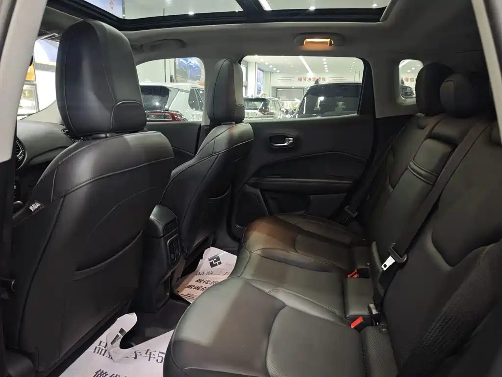 Jeep Jeep Cherokee 2019 220T Automatic Home Enjoy 4WD Version 2019 - thumbnail 11
