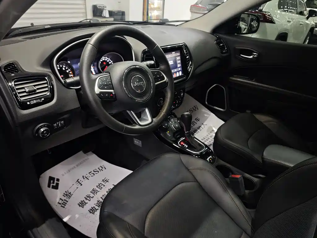 Jeep Jeep Cherokee 2019 220T Automatic Home Enjoy 4WD Version 2019 - thumbnail 13