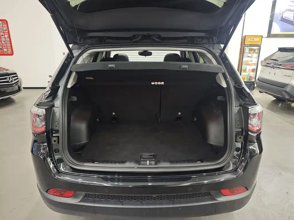 Jeep Jeep Cherokee 2019 220T Automatic Home Enjoy 4WD Version 2019 - thumbnail 14